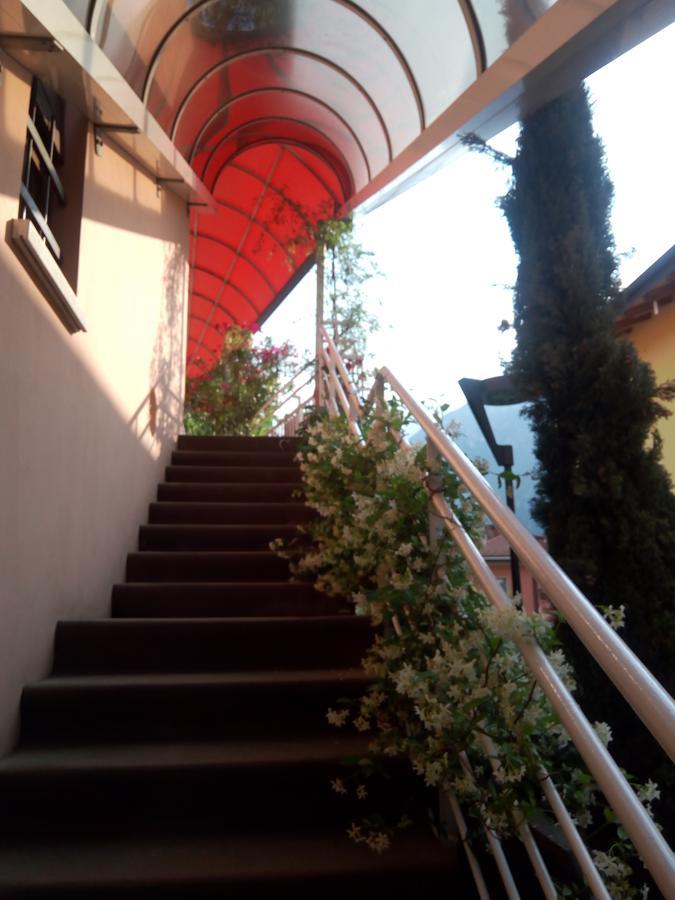 Alloggio Ponte Dei Cavalleggeri Hotel Trento Exterior foto