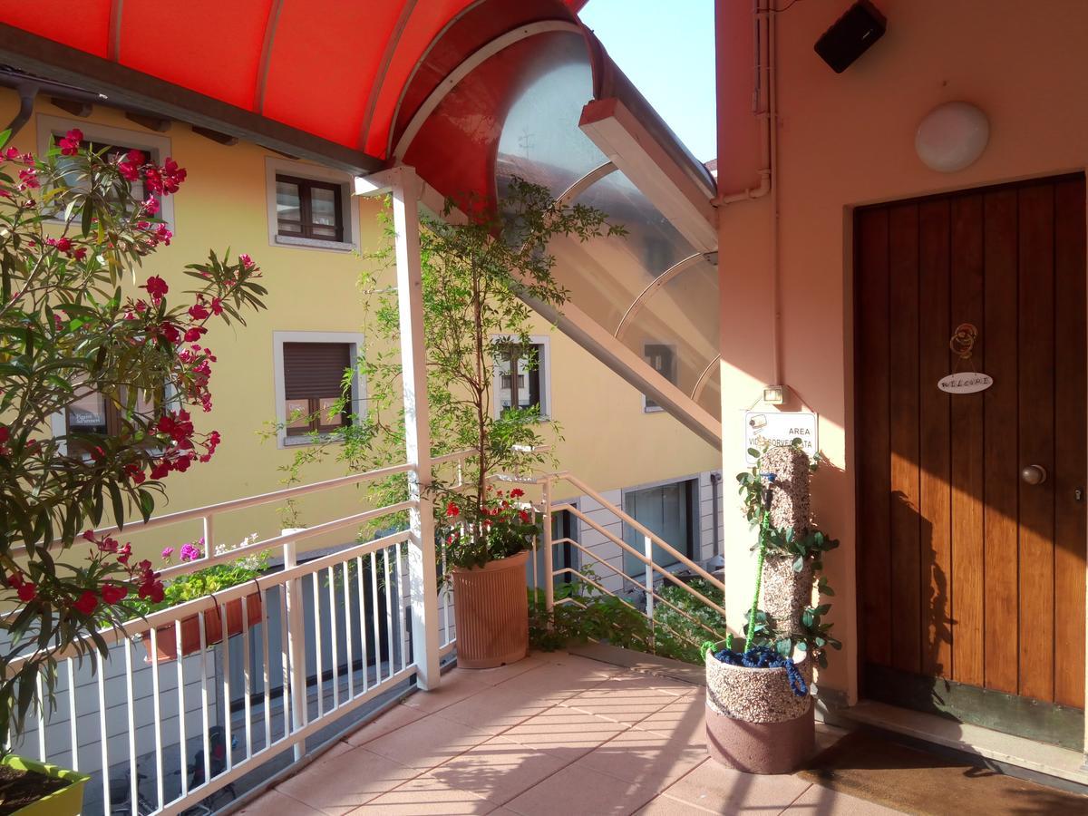 Alloggio Ponte Dei Cavalleggeri Hotel Trento Exterior foto